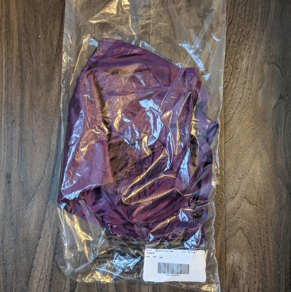 Ruby ribbon light support Cami - Picture 5 of 5